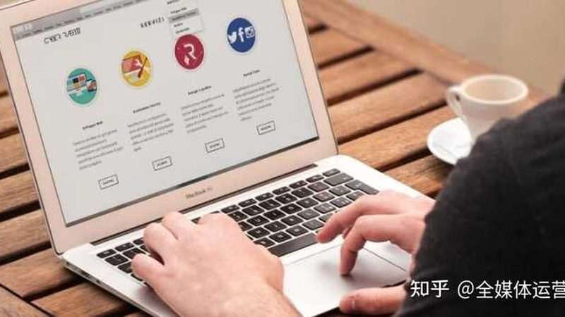 在开始公众号开发制作之前，首先要明确项目需求和目标。这个阶段通常包括以下内容：